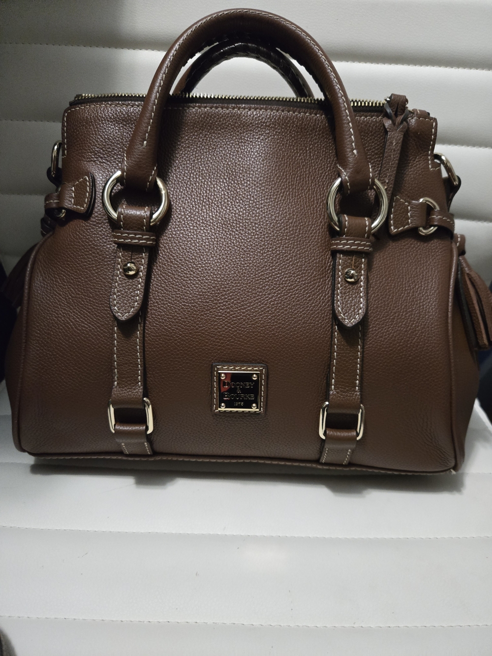 Dooney & Bourke Brown Pebble Leather Tassel Satchel. Excellent😘